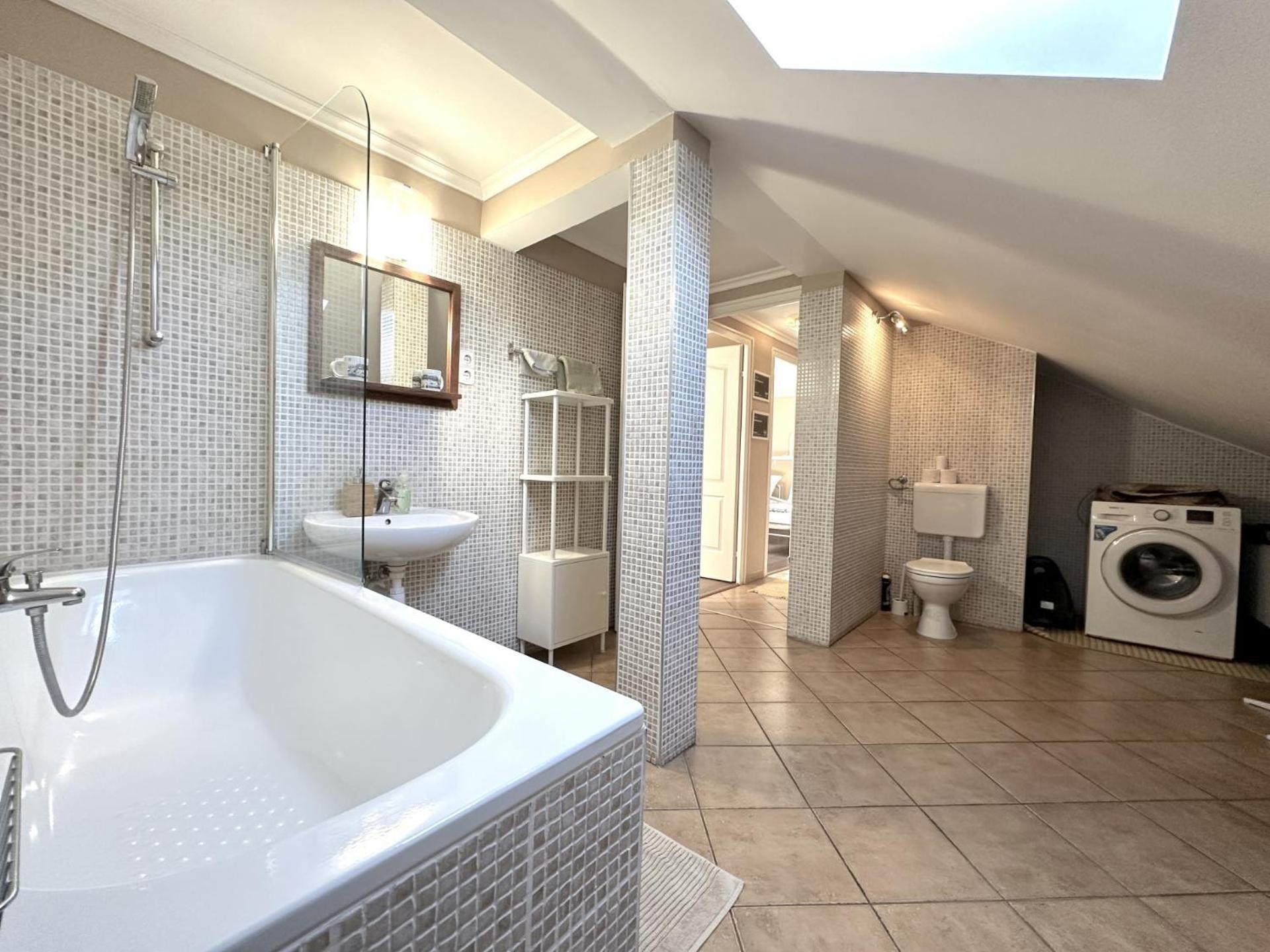 Апартаменты Rozse Apartman-Tetoter Будаорш Экстерьер фото